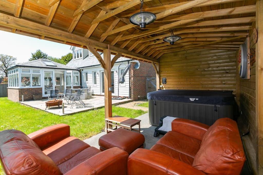 Villa Tranquil Cranbrook Hide Away With Hot Tub Exterior foto